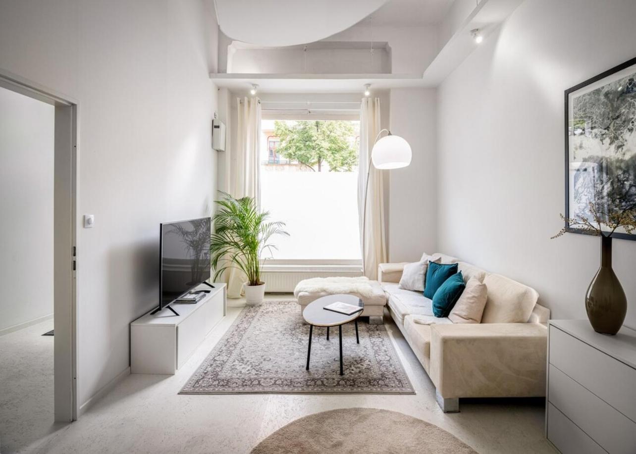 Central Home With Fireplace Near Underground Berlim Exterior foto